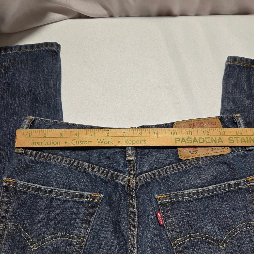 Levis 505 Regular Fit Jeans Mens 30x32‎ Medium Wash Blue Straight Leg Denim